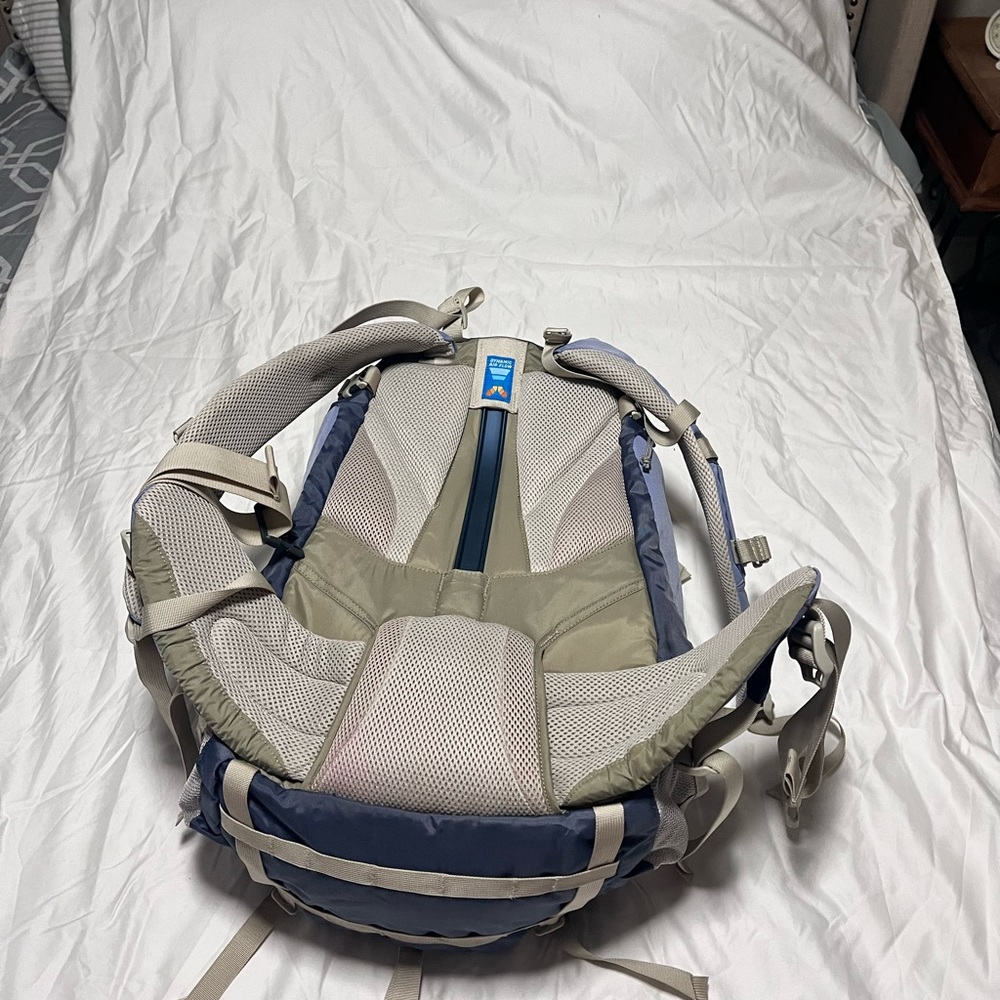 Kelly Redwing 40 W backpack